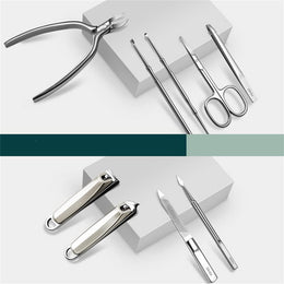 Manicure & Pedicure Grooming Tool Set